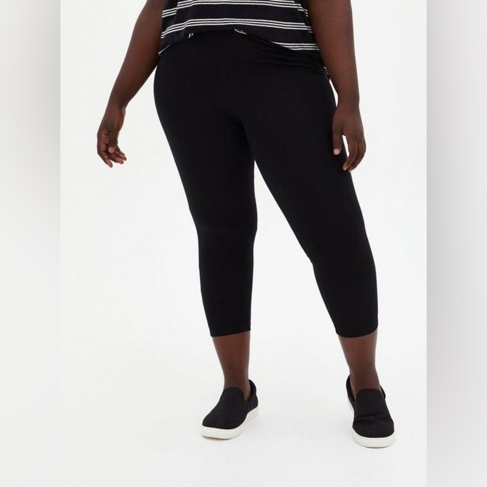 NWT New Crop Signature Waist Premium Legging Black 1